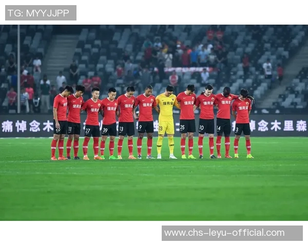 中超激战山东鲁能迎战深圳队全力争胜展现球队实力与斗志